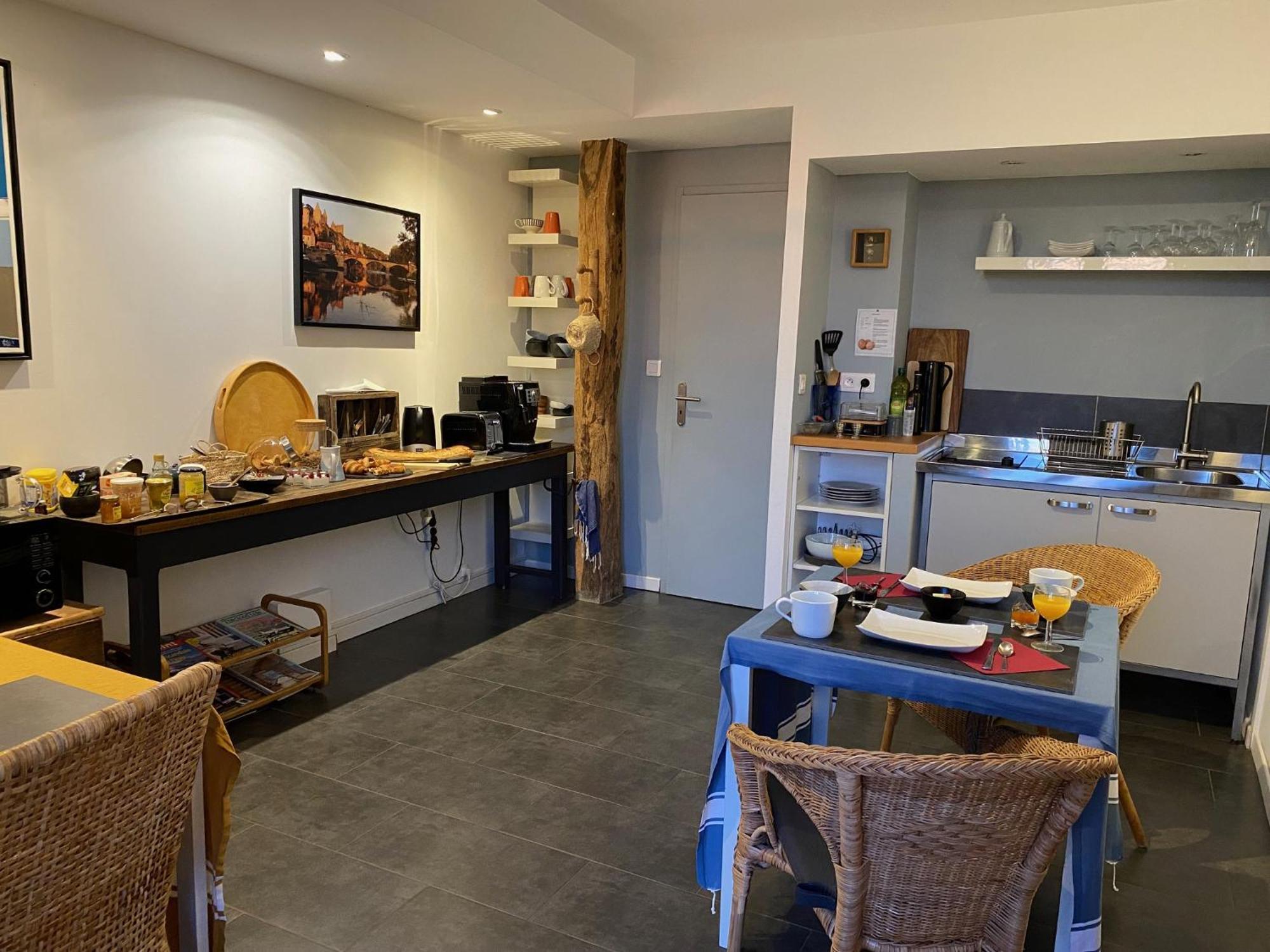 La Ligne Bed & Breakfast Angles-sur-l'Anglin Exterior photo